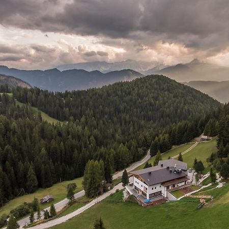 سان فيجيليو دي ماريبْ Alpine Hotel Gran Foda' المظهر الخارجي الصورة